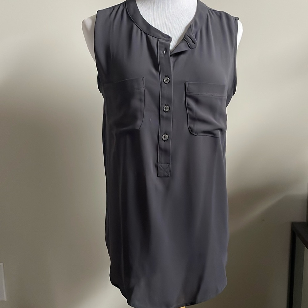 Women’s LOFT sleeveless blouse. Size medium